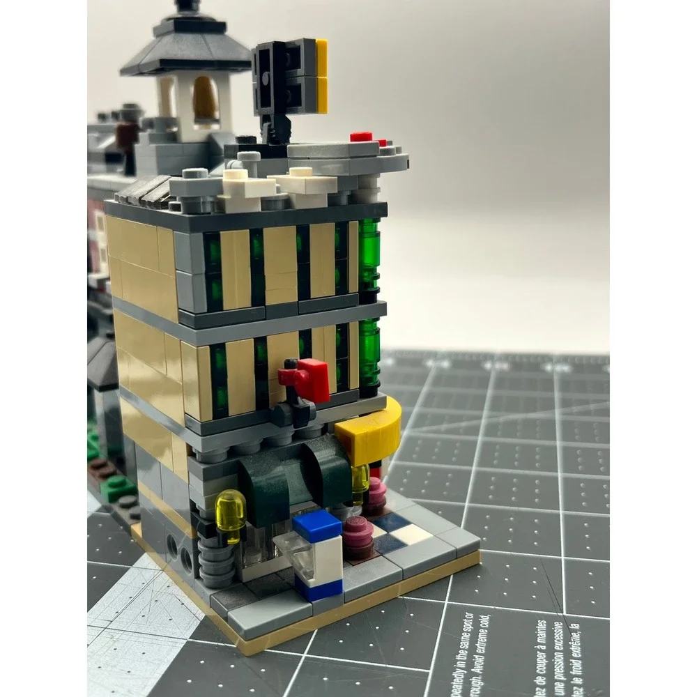 LEGO Creator Expert Mini Modulars 10230 Set No Box No Manual 5 Buildings